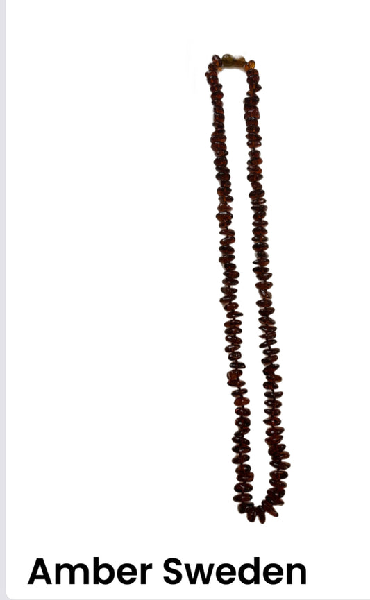 Halsband med röda bärnsten