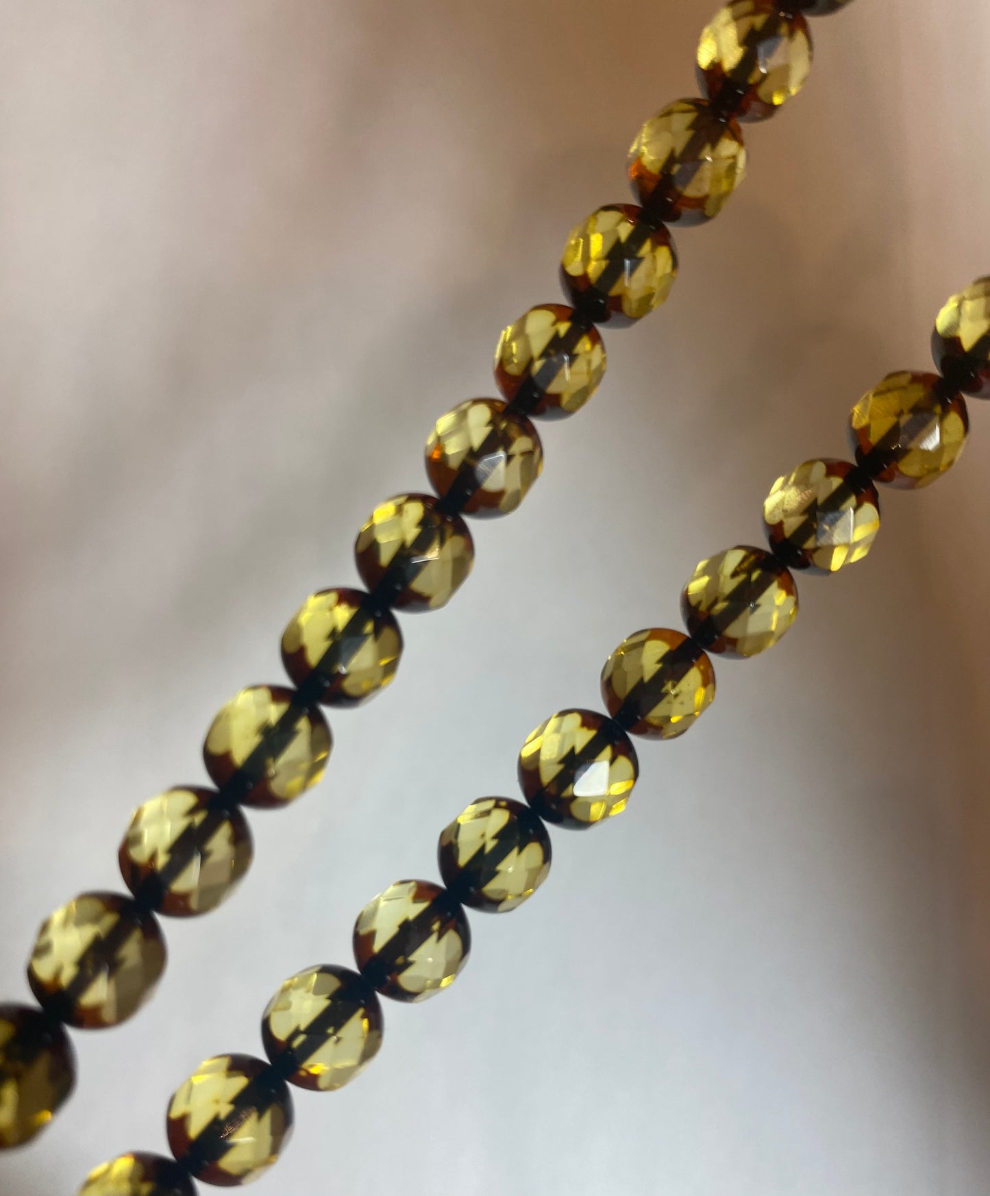 45 kulor brunaktig radband